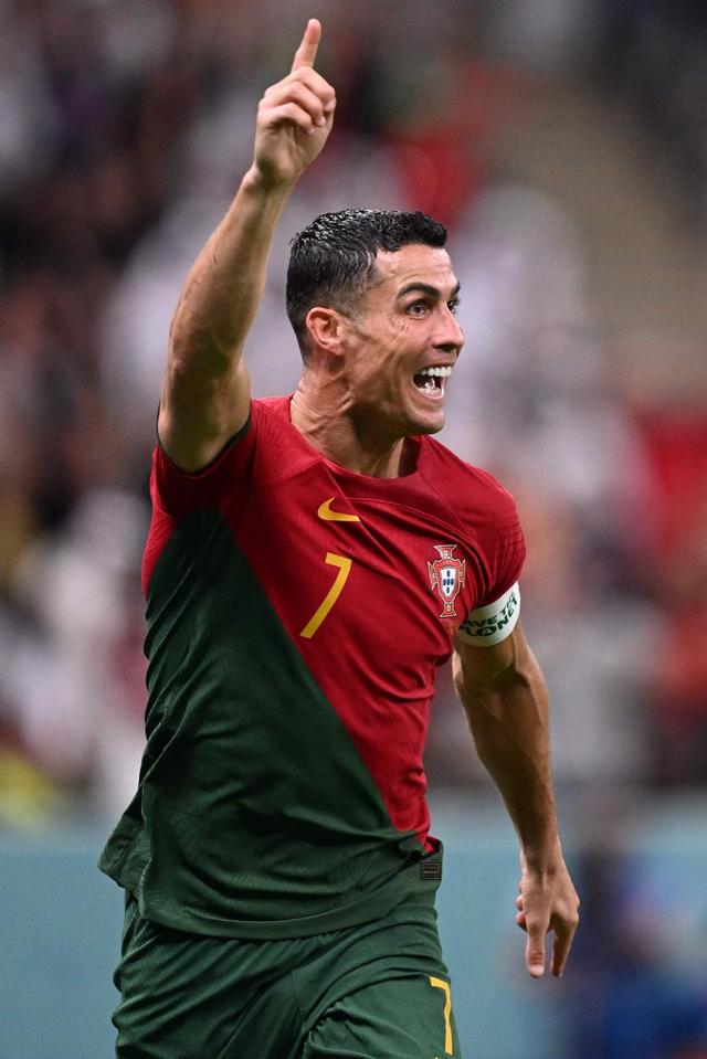 超快节奏！陈培东命中三分 广厦甩前场仅用2秒由胡金秋暴扣终结（超音速反击！陈培东三分命中，广厦两秒推进前场，胡金秋暴扣收尾）