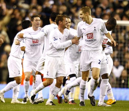 世体：皇马战曼城结果或决定阿隆索未来；多名大牌对他存不满（世体：皇马对曼城的赛果或左右阿隆索去留，多名巨星对其心存不满）