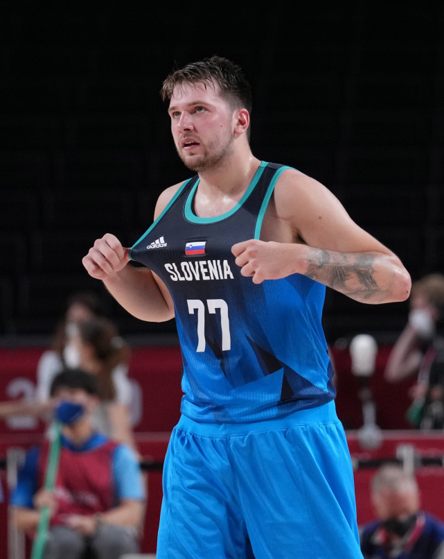 罗马诺：除了巴萨，还有多家大俱乐部关注JJ-加布里埃尔（罗马诺：不止巴萨，多家豪门有意JJ-加布里埃尔）