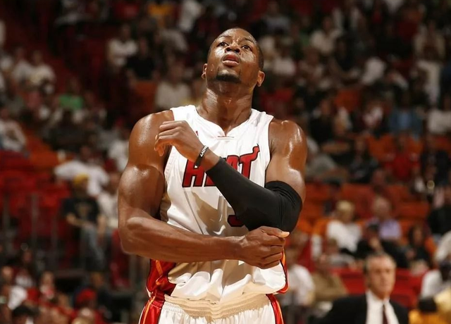 世体：比利时专家乐观看待亚马尔耻骨炎，认为巴萨治疗很及时（世体：比利时专家看好亚马尔耻骨炎康复，称巴萨治疗及时到位）