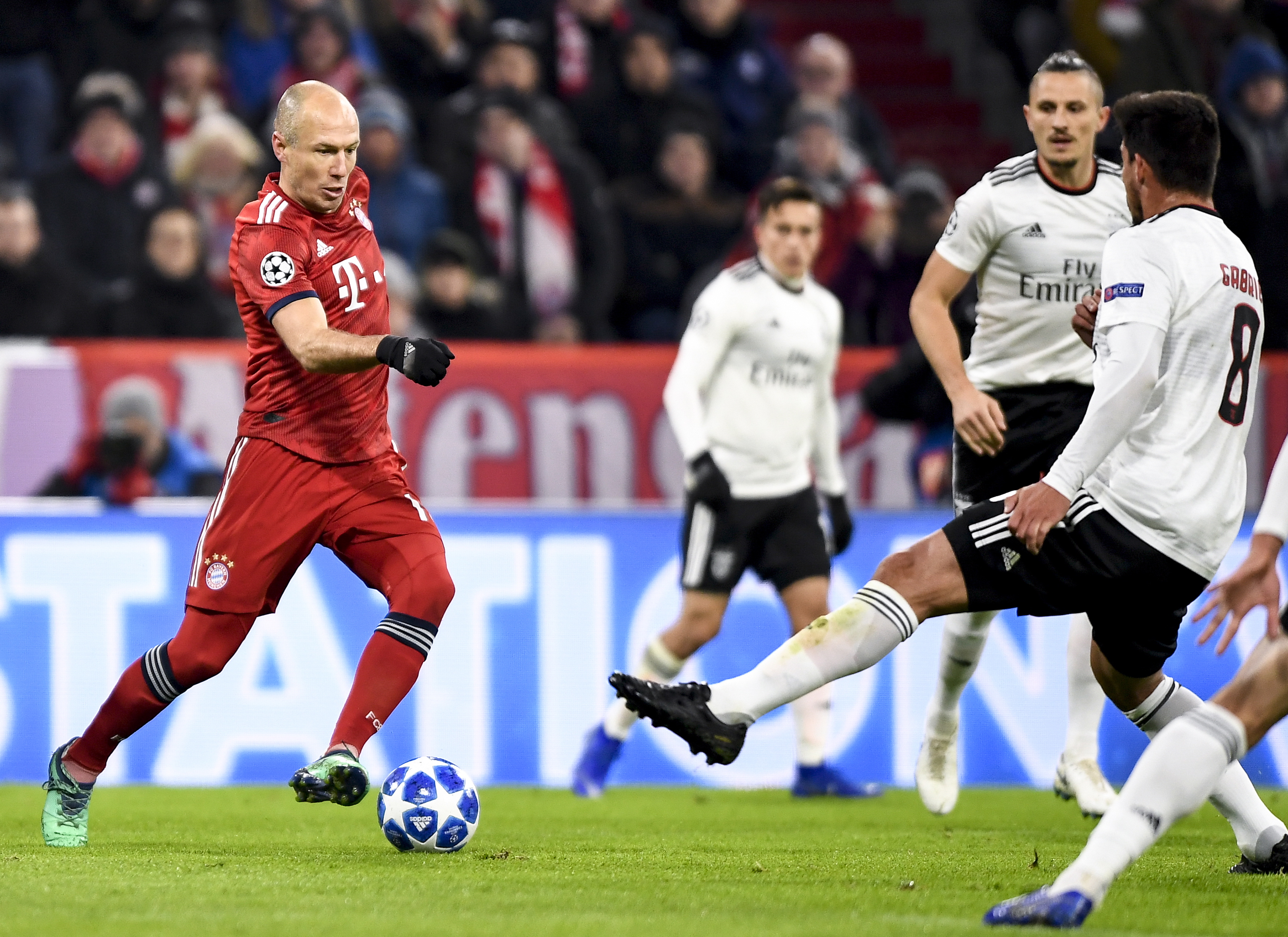 意著名足球经纪人：萨内在加拉塔萨雷能成为领袖，他水准很高（意大利名经纪人：萨内在加拉塔萨雷可成领袖，水准极高）