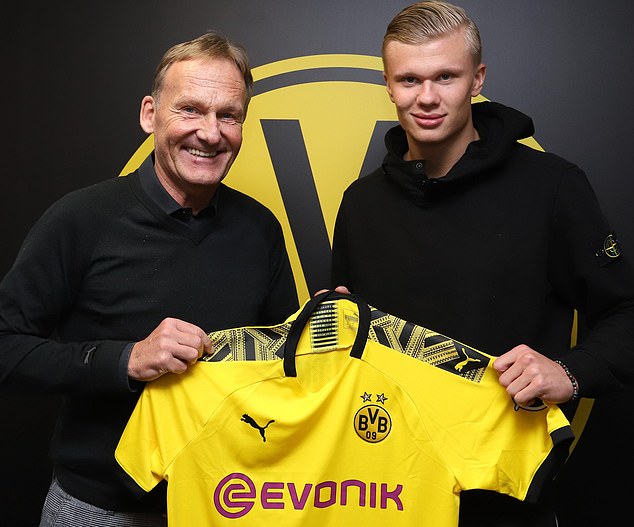 劳模倒下，皇家社会队长奥亚萨瓦尔腘绳肌受伤，或将伤缺三周（皇家社会噩耗：队长奥亚萨瓦尔腘绳肌受伤，预计缺阵三周）