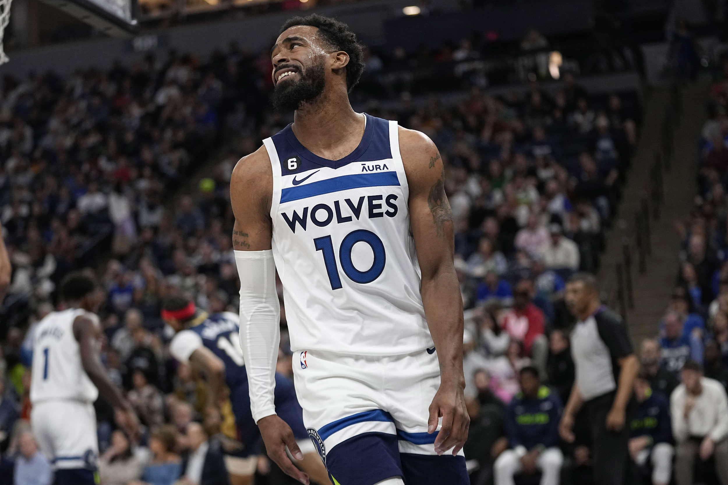 阿森纳点球击败水晶宫 半决赛将战蓝军Arsena...（阿森纳点球淘汰水晶宫，半决赛迎战切尔西）