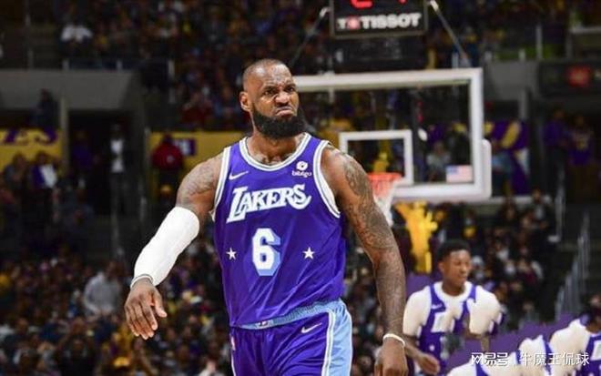 意媒：与德佬对话后孔蒂已得到必要的保证，将留任至赛季结束（意媒：孔蒂与德佬沟通后获承诺，确认执教至本赛季末）