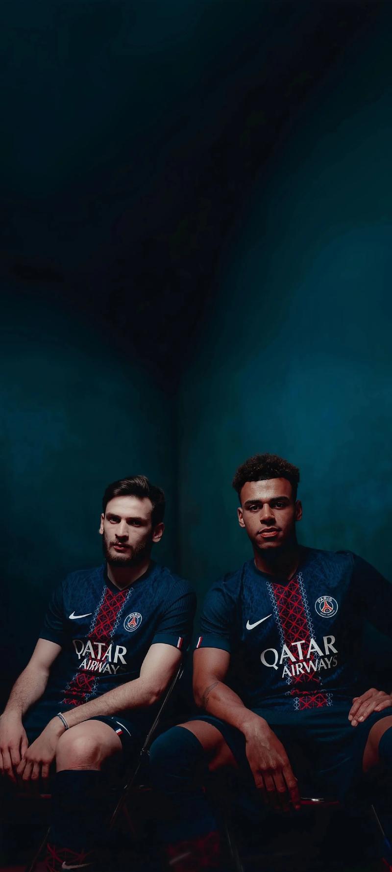 反转！皇马求齐达内救火至赛季末？传奇帅位悬念藏双重博弈（剧情反转？皇马欲请齐达内季末前火线回归，传奇帅位悬而未决暗藏双重博弈）