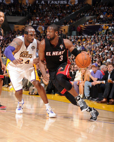 泰晤士：英超出台新规，勒令俱乐部涉违规调查须即刻保存证据（泰晤士：英超推行新规，涉违规被查俱乐部必须立即保全证据）