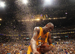 2025中足联颁奖会：河南队主帅拉莫斯当选中超最佳教练（中足联2025年度颁奖：河南主帅拉莫斯荣膺中超年度最佳教练）