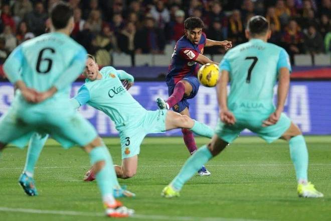 这皇马打得过 水晶宫和曼联吗？？？有疑问 ​（皇马能否战胜水晶宫与曼联？）